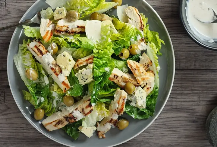 Tavuklu Sezar Salata